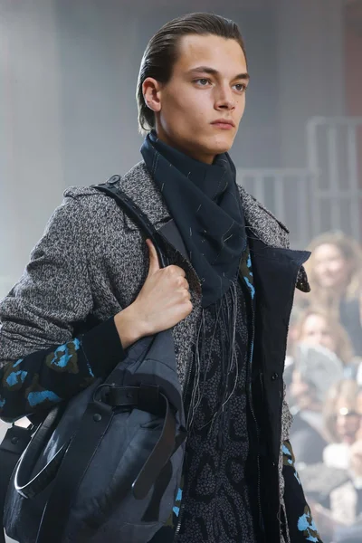 Look 47
